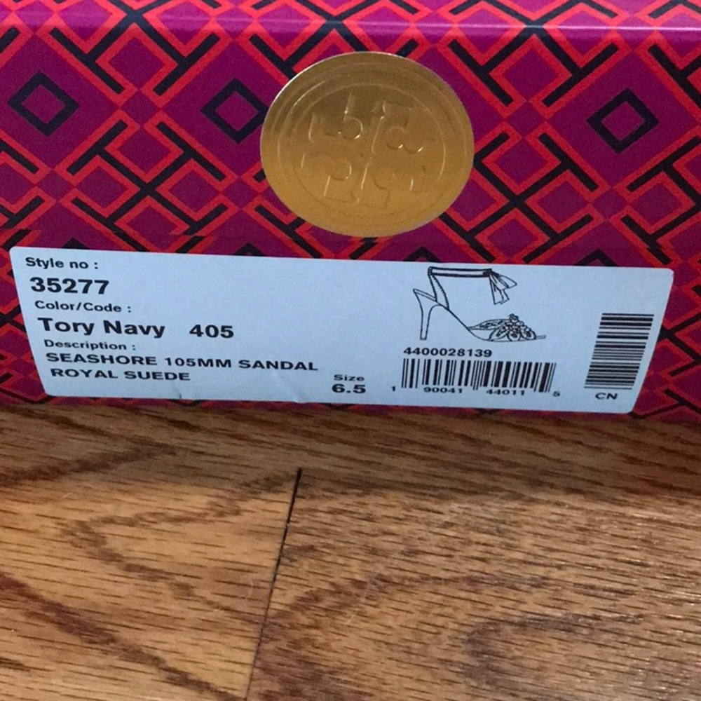 Tory Burch - Picture 4 of 7